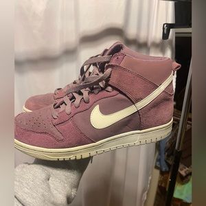 Purple Nikes, youth 6, women’s 7.5